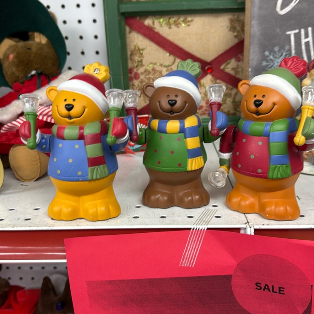 2005 AVON Christmas Bell Band Of Bears Used